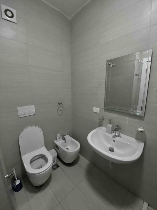 2+1 Apartment - Tirana City Center ภายนอก รูปภาพ